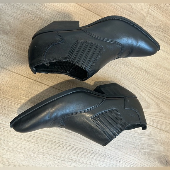 Y2K Zodiac Western Point Toe Shootie Bootie 8 Black Suede Leather Ankle Boot - Picture 7 of 9